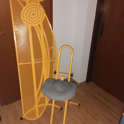Hailo Bügeltisch und Hocker (Talentetausch Kärnten)